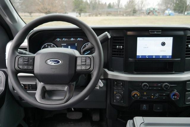 Photo of 2025 Oxford White Ford F-250