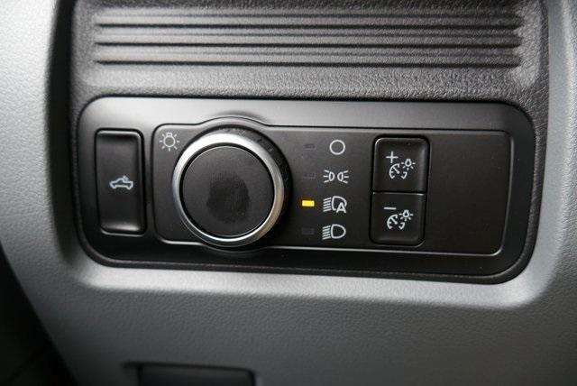 Photo of 2025 Oxford White Ford F-250