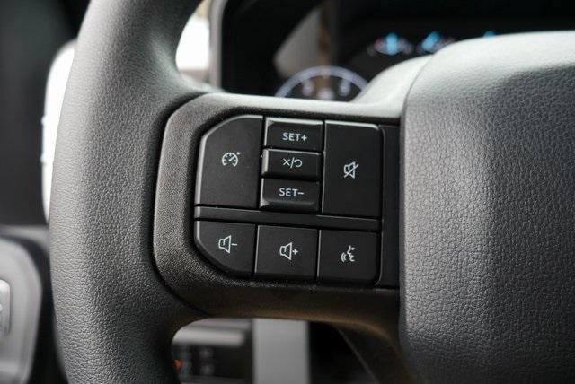 Photo of 2025 Oxford White Ford F-250