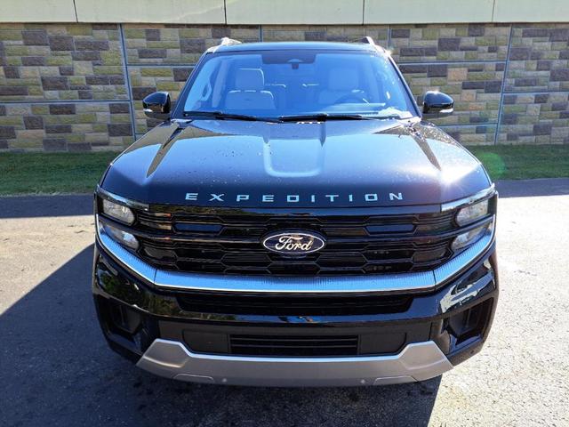 Photo of 2025 Agate Black Metallic Ford Expedition