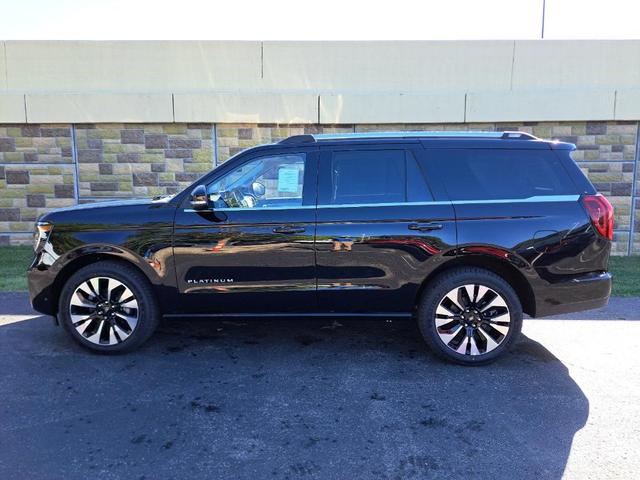 Photo of 2025 Agate Black Metallic Ford Expedition
