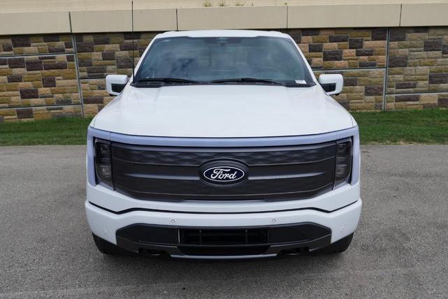 Photo of 2025 Oxford White Ford F-150 Lightning