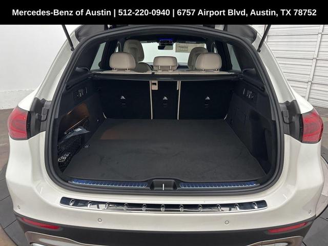 Photo of 2025 Polar White Mercedes-Benz GLC 300