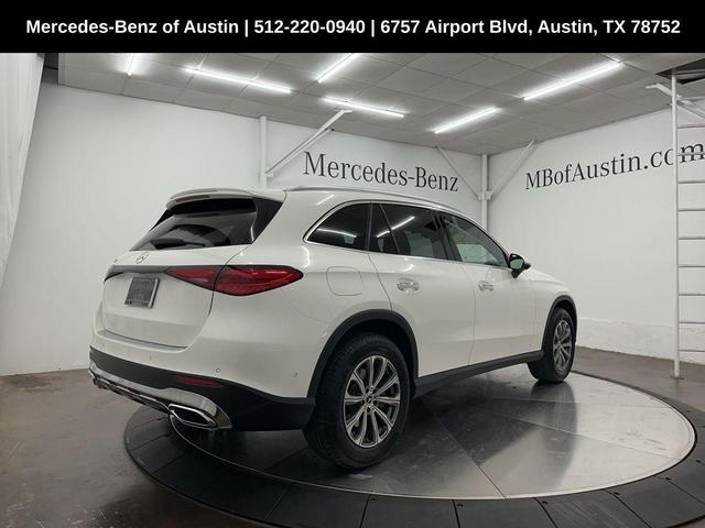 Photo of 2025 Polar White Mercedes-Benz GLC 300