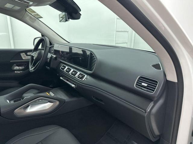 Photo of 2025 Polar White Mercedes-Benz GLE 350