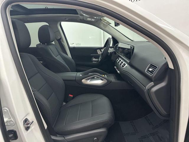 Photo of 2025 Polar White Mercedes-Benz GLE 350