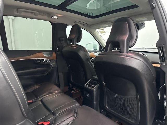 Photo of 2016 White Volvo XC90 Hybrid