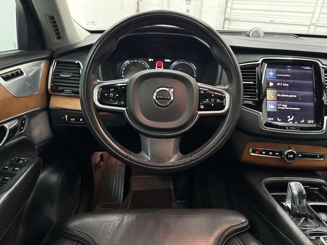 Photo of 2016 White Volvo XC90 Hybrid