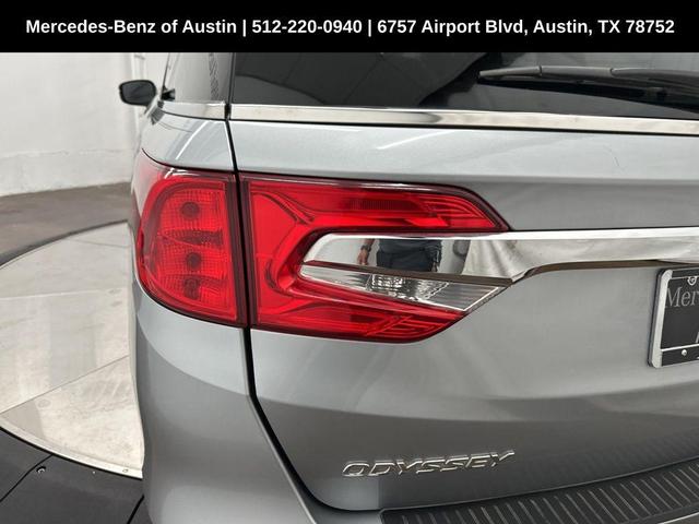 Photo of 2018 Lunar Silver Metallic Honda Odyssey