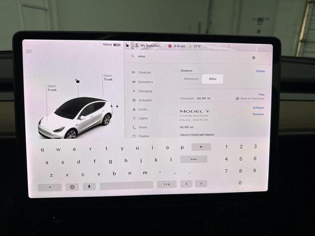 Photo of 2021 White Tesla Model Y