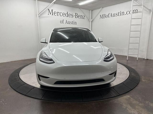 Photo of 2021 White Tesla Model Y