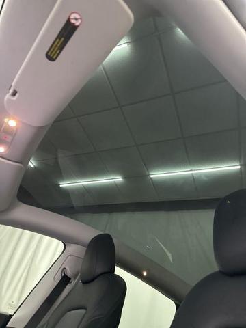 Photo of 2021 White Tesla Model Y