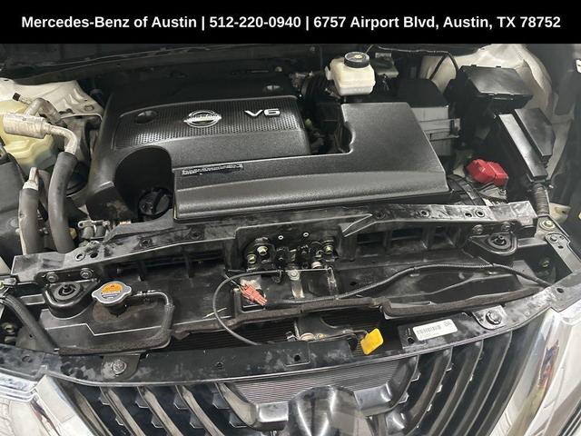 Photo of 2017 White Nissan Murano