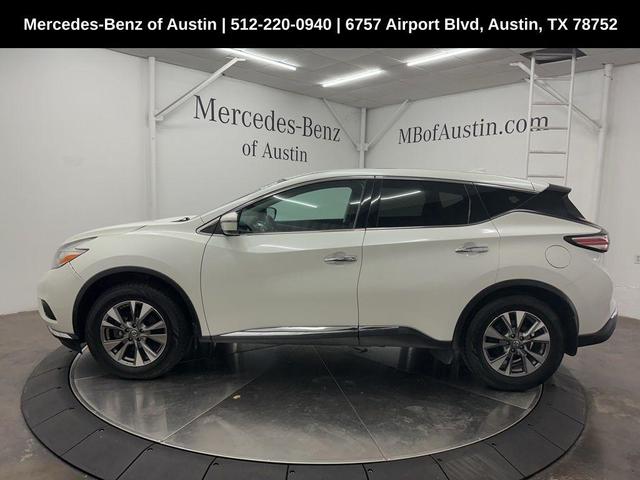Photo of 2017 White Nissan Murano