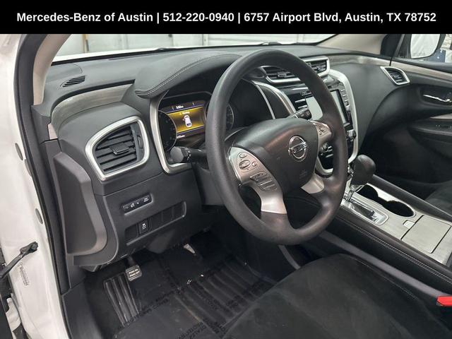 Photo of 2017 White Nissan Murano