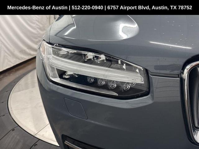 Photo of 2020 Thunder Gray Metallic Volvo XC90