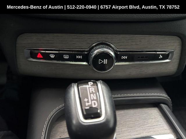 Photo of 2020 Thunder Gray Metallic Volvo XC90