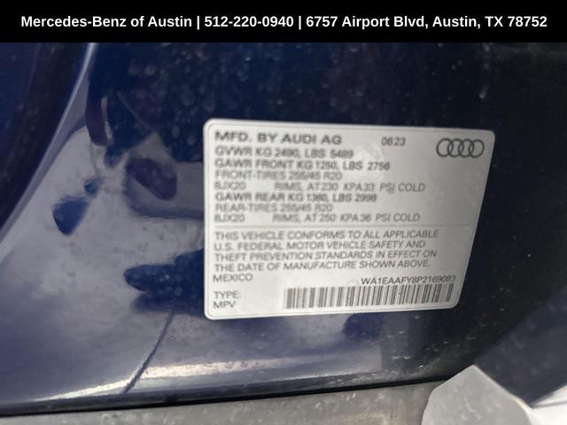 Photo of 2023 Navarra Blue Metallic Audi Q5
