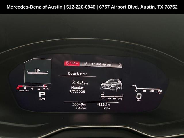Photo of 2023 Navarra Blue Metallic Audi Q5