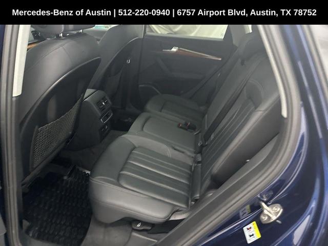 Photo of 2023 Navarra Blue Metallic Audi Q5