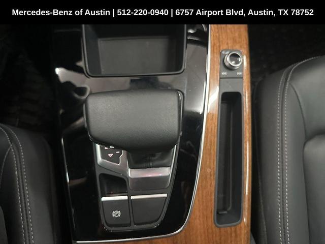 Photo of 2023 Navarra Blue Metallic Audi Q5