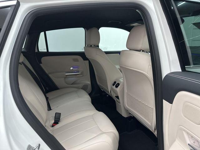 Photo of 2025 Polar White Mercedes-Benz GLA 250