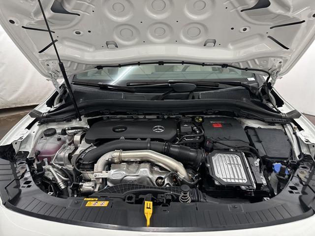 Photo of 2025 Polar White Mercedes-Benz GLA 250