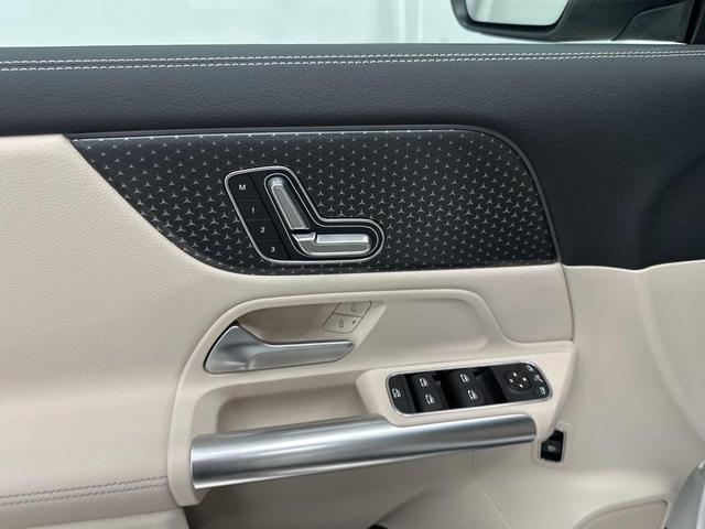 Photo of 2025 Polar White Mercedes-Benz GLA 250