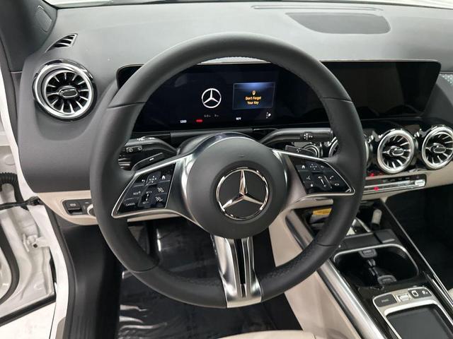 Photo of 2025 Polar White Mercedes-Benz GLA 250