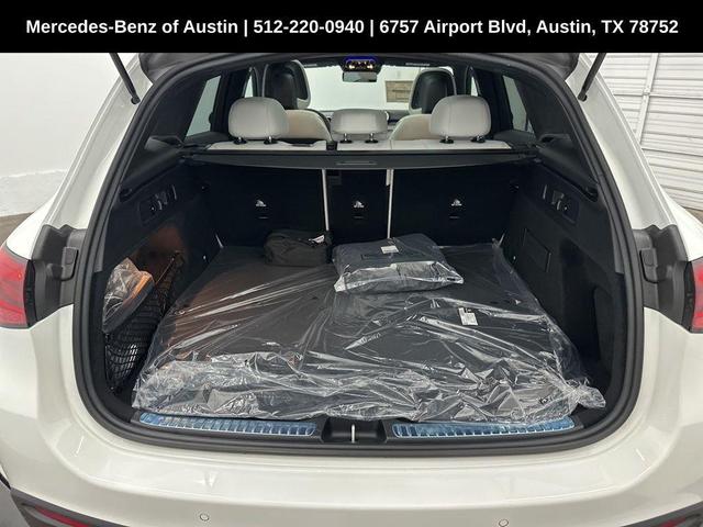 Photo of 2025 Polar White Mercedes-Benz GLC 350e