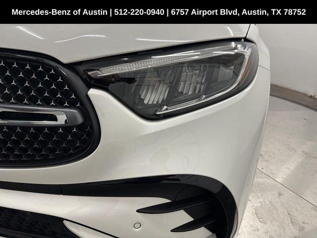Photo of 2025 Polar White Mercedes-Benz GLC 350e