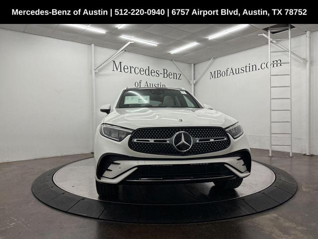 Photo of 2025 Polar White Mercedes-Benz GLC 350e