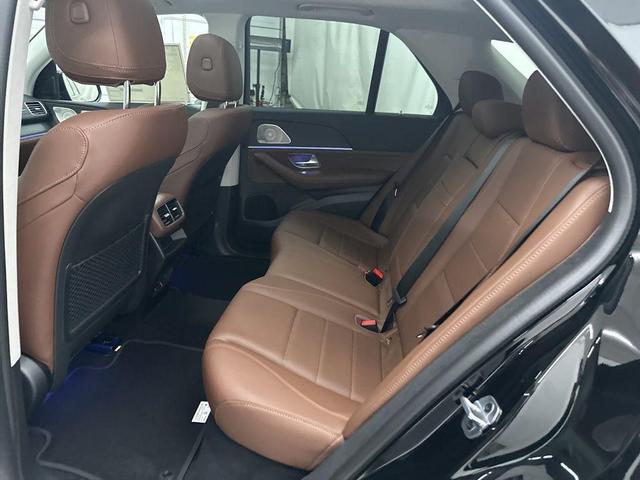 Photo of 2025 Black Mercedes-Benz GLE 350
