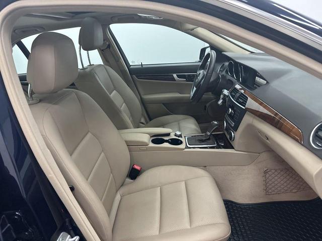 Photo of 2014 Lunar Blue Metallic Mercedes-Benz C-Class