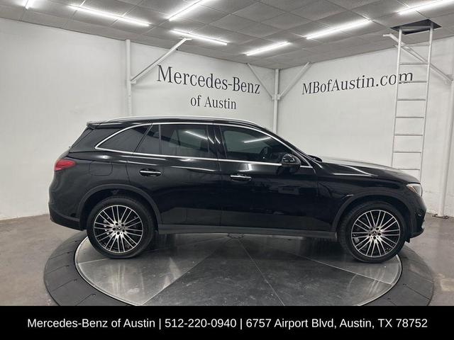 Photo of 2025 Black Mercedes-Benz GLC 300