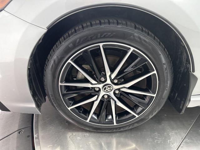 Photo of 2021 Celestial Silver Metallic Toyota Camry