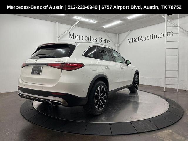 Photo of 2025 Polar White Mercedes-Benz GLC 350e