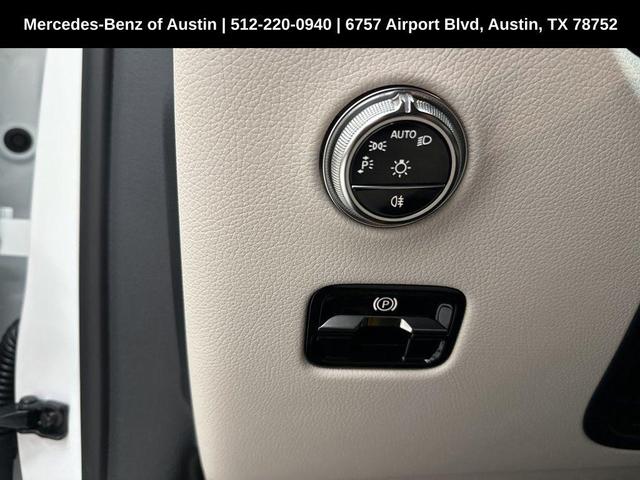 Photo of 2025 Polar White Mercedes-Benz GLC 350e