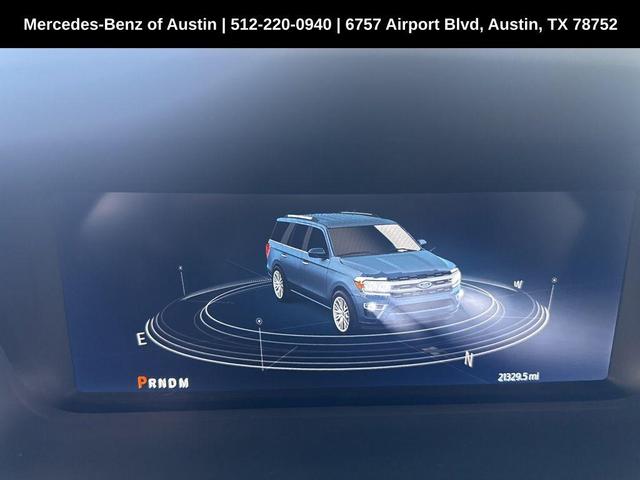 Photo of 2023 Star White Ford Expedition