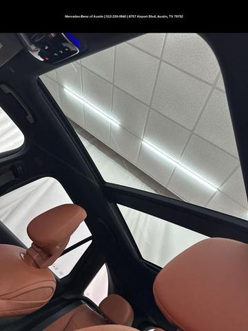 Photo of 2025 Polar White Mercedes-Benz GLC 300