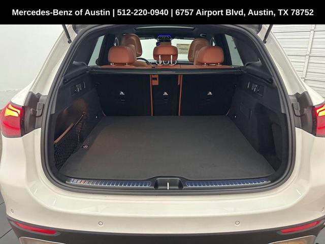 Photo of 2025 Polar White Mercedes-Benz GLC 300