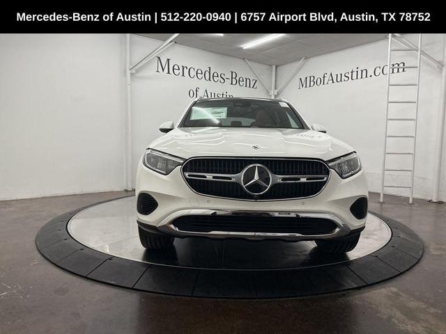 Photo of 2025 Polar White Mercedes-Benz GLC 300