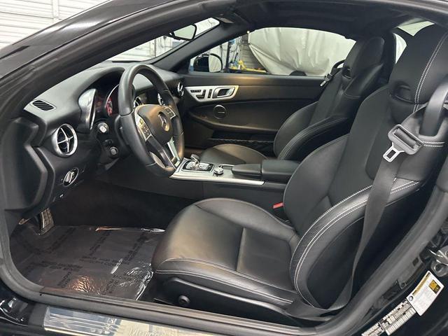 Photo of 2016 Black Mercedes-Benz SLK-Class