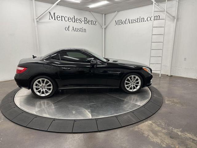Photo of 2016 Black Mercedes-Benz SLK-Class