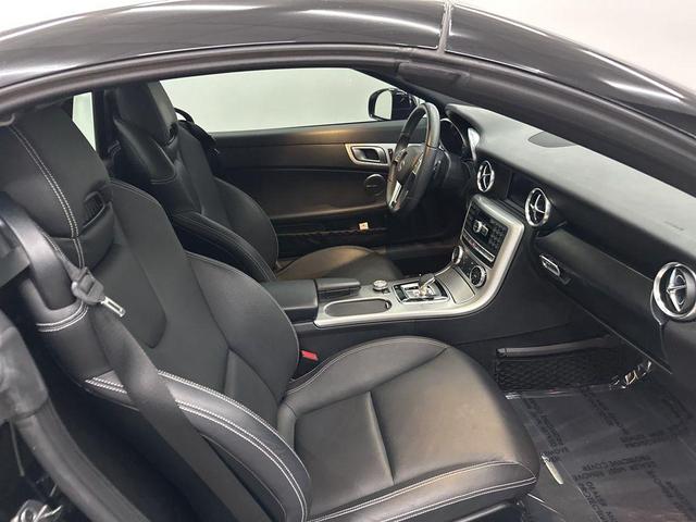 Photo of 2016 Black Mercedes-Benz SLK-Class