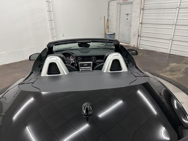 Photo of 2016 Black Mercedes-Benz SLK-Class