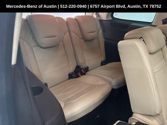 Photo of 2017 White Mercedes-Benz GLS 550