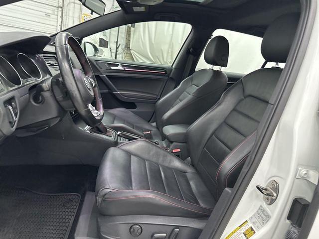 Photo of 2016 Pure White Volkswagen Golf GTI