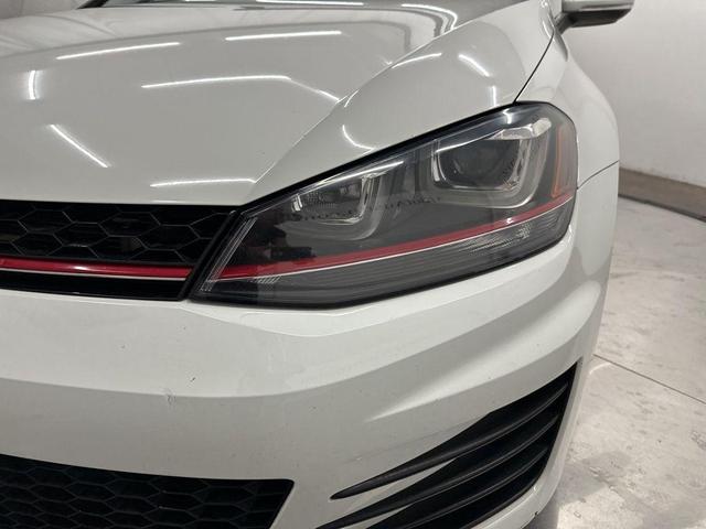 Photo of 2016 Pure White Volkswagen Golf GTI