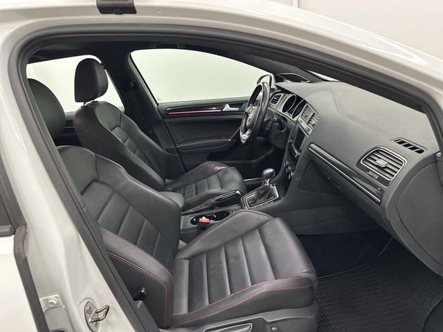 Photo of 2016 Pure White Volkswagen Golf GTI